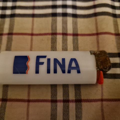 Fina lighter