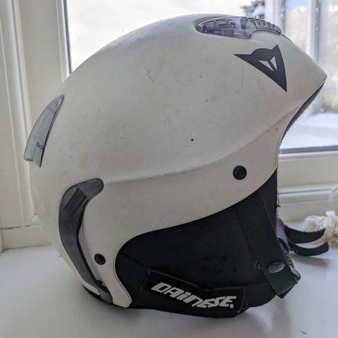 Dainese slalomhjelm str 56