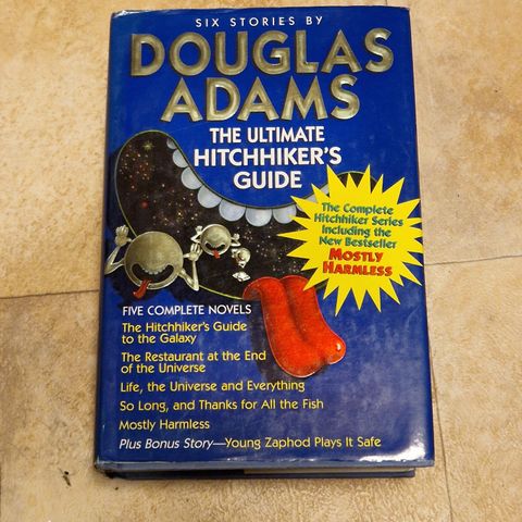 The ultimate hitchiker's guide - Douglas Adams