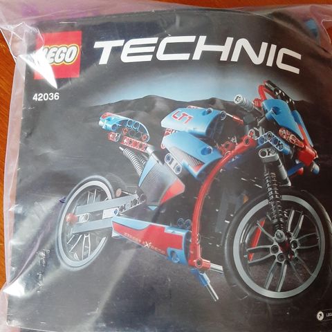 Lego technic 42036 til salgs