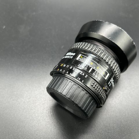 Nikon AF Nikkor 35 mm f/2