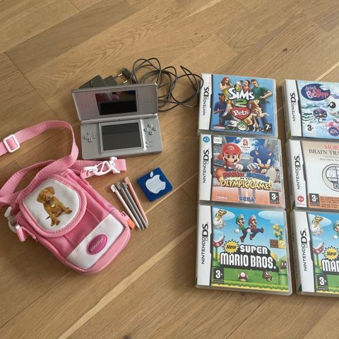 Nintendo DS Pakke - (Nintendo DS Lite + Lader er solgt) + Penner + Spill + Veske