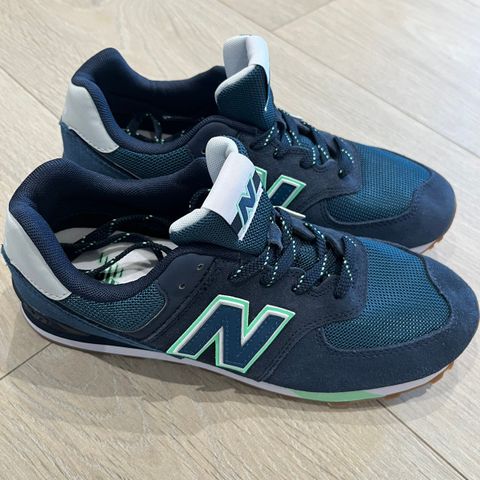 Ubrukte New Balance 574 sneakers sko str 40 junior