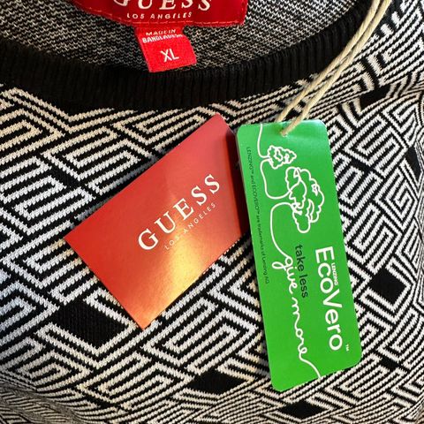 Guess kjole XL