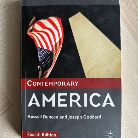 Contemporary America, av Russel Duncan og Joseph Goddard