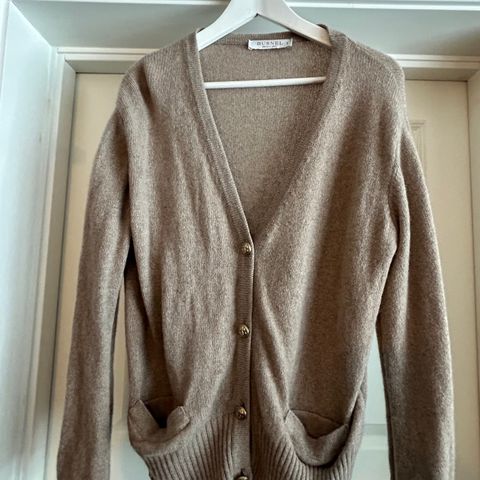 Busnel cashmere ull cardigan jakke str 38 i god stand beige