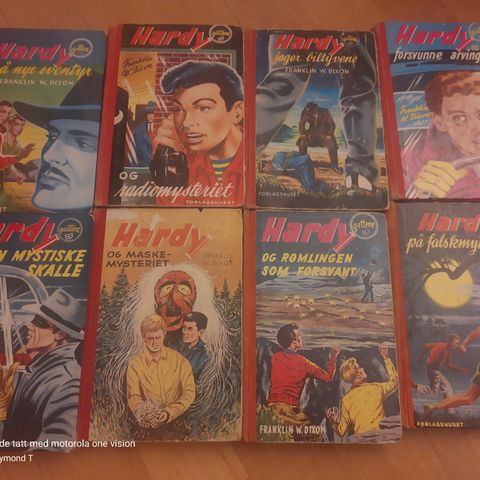 Div. Hardy guttene bøker, godt brukt, gamle bibliotekbøker.