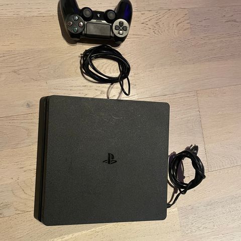 Playstation 4 slim