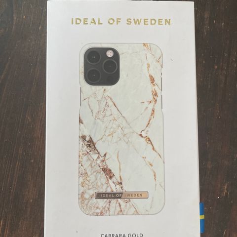 Iphone 12 mobildeksel - Carrara Gold