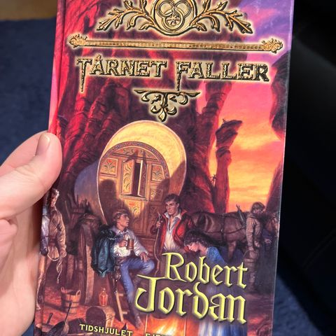 Tårnet faller - Robert Jordan