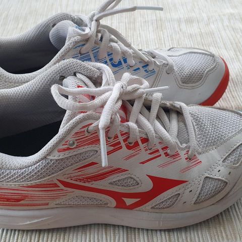 Mizuno håndballsko, str 34