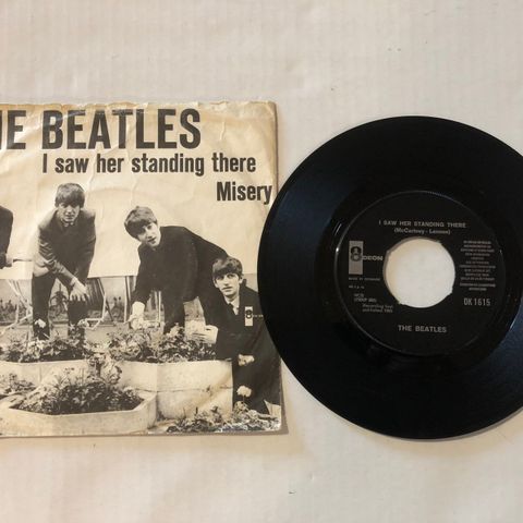 THE BEATLES / I SAW HER STANDING THERE - 7" VINYL SINGLE