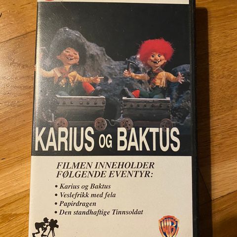 VHS film selges! Karius og Baktus! Gu bud☺️😎