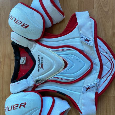 Bauer brystbeskyttelse hockey, str S senior