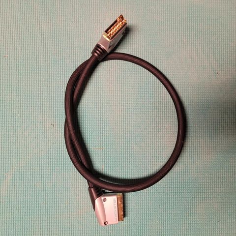 Monster MV3 scart kabel 1 m.