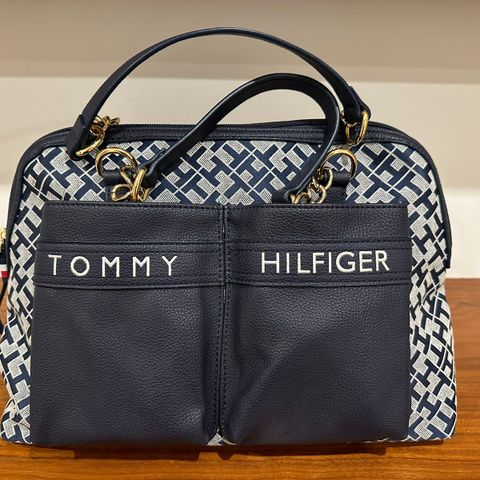 Tommy hilfiger handbag
