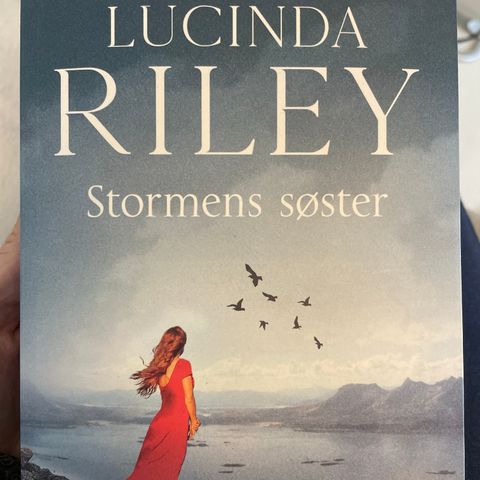 Lucinda Riley - Stormens søster