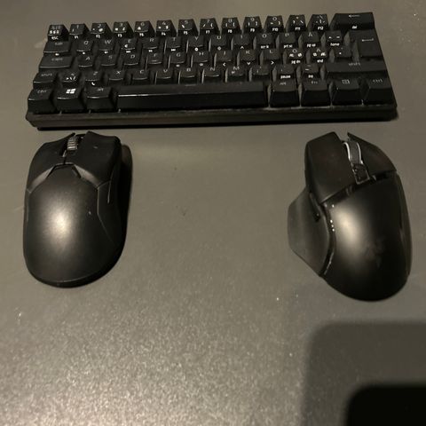 gaming keyboard og mus