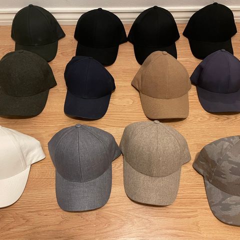 NYE Varsity Caps 12 stk