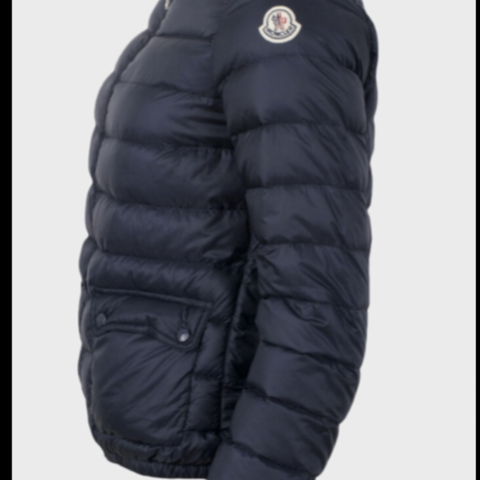 Moncler jakke i str 2, Mulberry og Burberry sjal