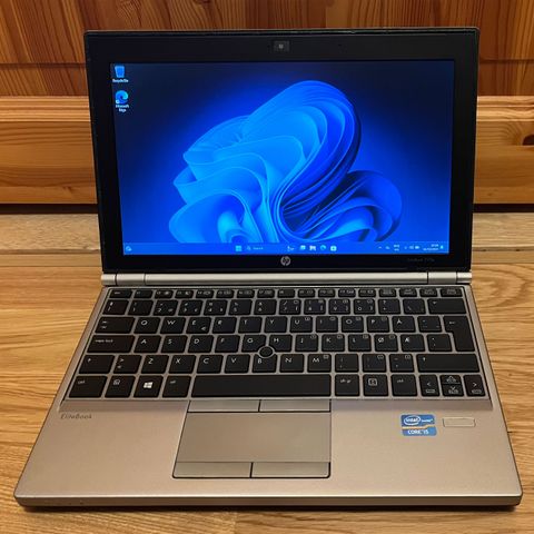 HP EliteBook 2170p med Windows 11, 16GB RAM og 256GB SSD, 11,6"