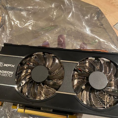 Skjermkort XFX Radeon HD 6870 GDDR5 Skjermkort – Ny i Org.pakke! 🎮