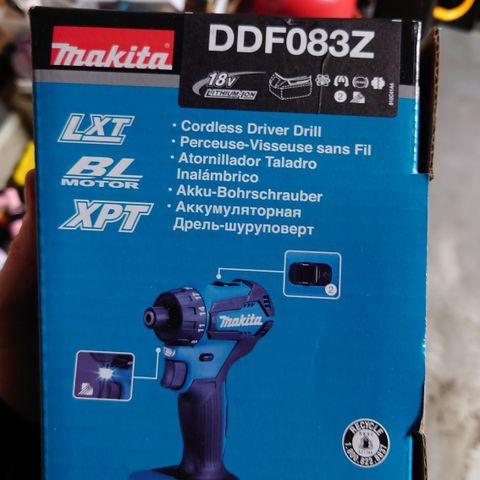 Ny Makita borskrutrekker DDF083Z