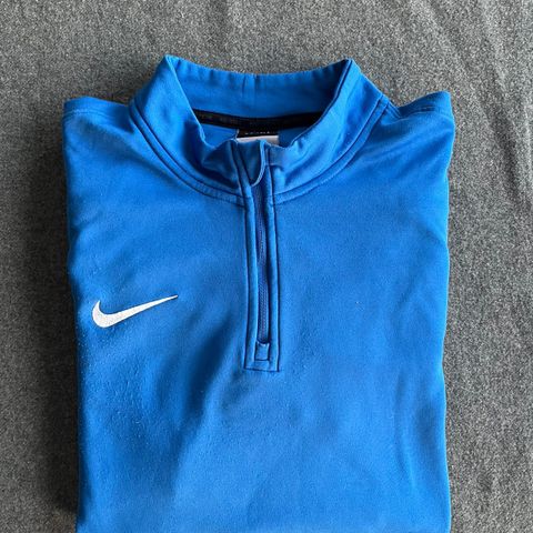 Nike treningsgenser