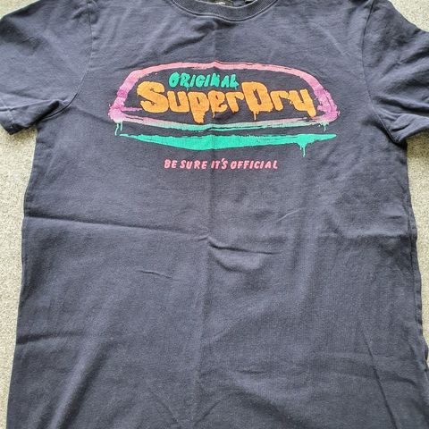 Kul t-skjorte fra Superdry