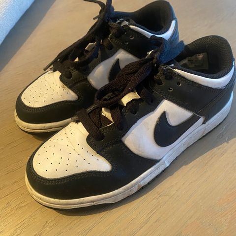 Nike dunk low str. 33.5