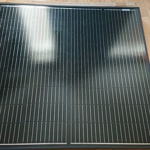 Skanbatt 100w solcellepanel