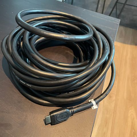 HDMI ledning (10 meter)