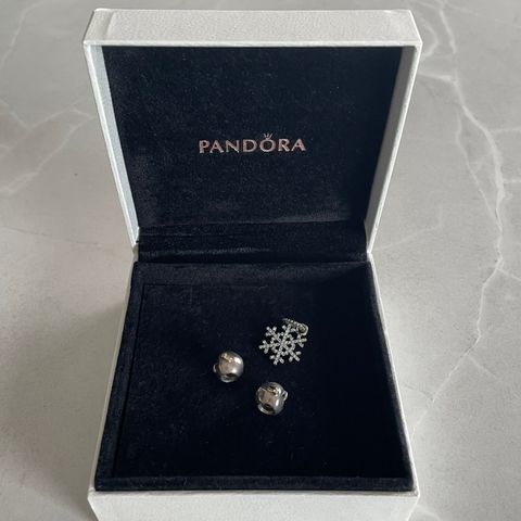 Charms fra PANDORA