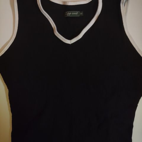 Singlet M