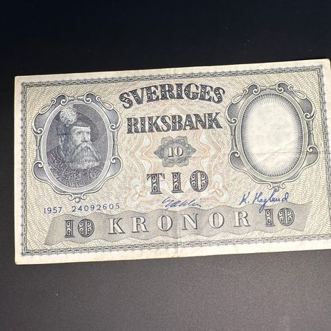 Sverige 10 kronor seddel 1957 MEGET PEN  (598 AD)