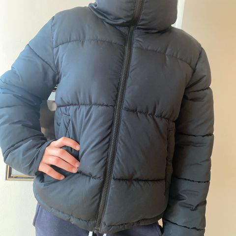 Puffer jakke fra BIK BOK, str XS, sort