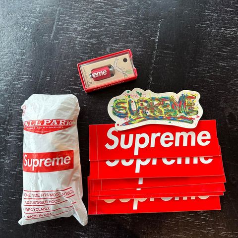 Supreme accessories & stickers