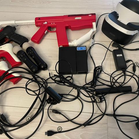 Masse PS4 VR utstyr + 5 spill.