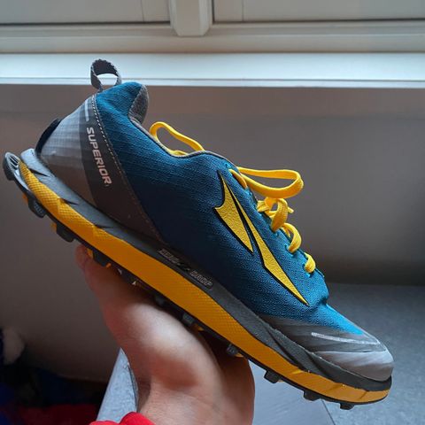 Altra Superior 2 - str 42