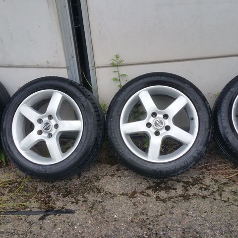 Felger Mega med dekk Michelin 205 55 16 Mercedes Audi VW