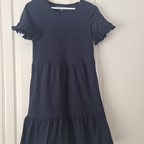 Marineblå kjole
