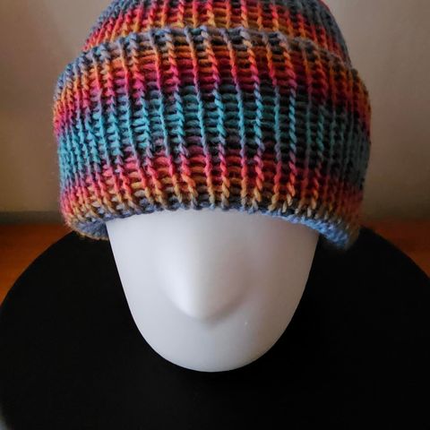 Hjemmestrikket lue/beanie