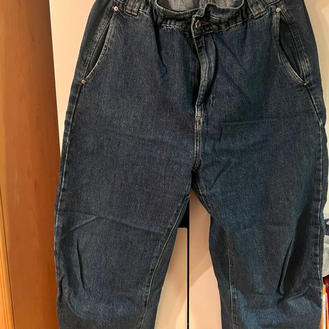 Zara jeans str. 44