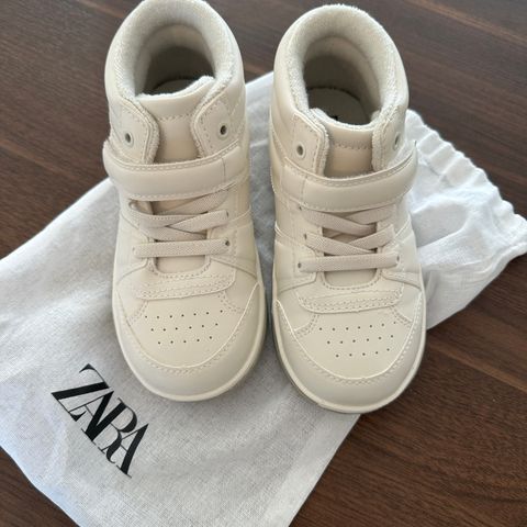 Sneakers Zara