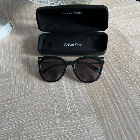 Calvin Klein solbriller