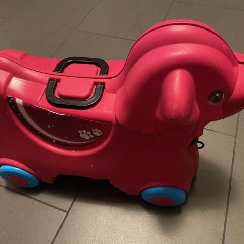 Barnekoffert med hjul