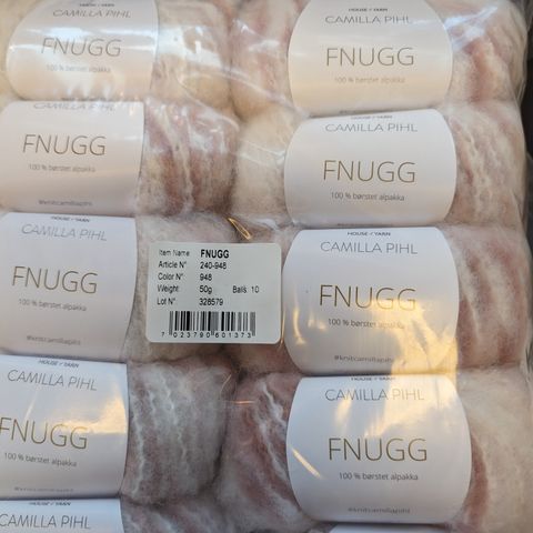 Fnugg garn fra Camilla Pihl farge Multi rosa print