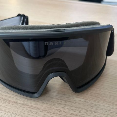 Oakley Target Line M