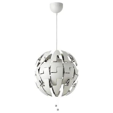 Sølvfarget taklampe fra Ikea