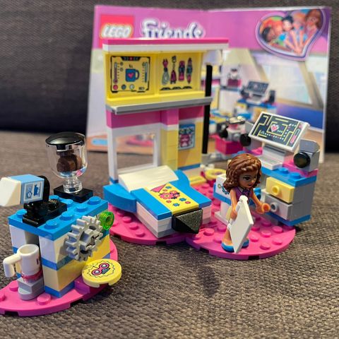 Lego Friends Olivias luksuriøse soverom (41329)